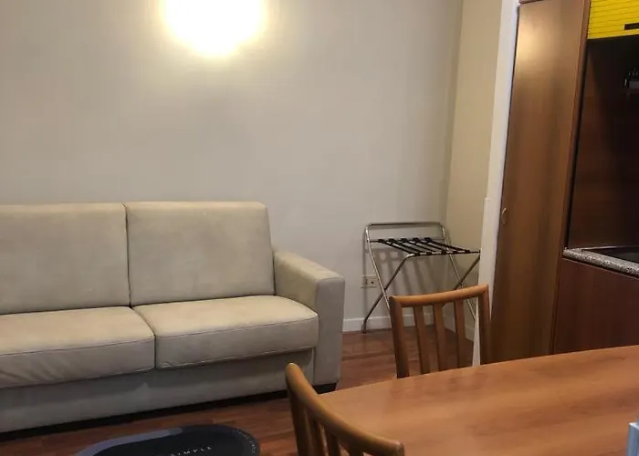 Nocleg ze śniadaniem Alma Appia 4*